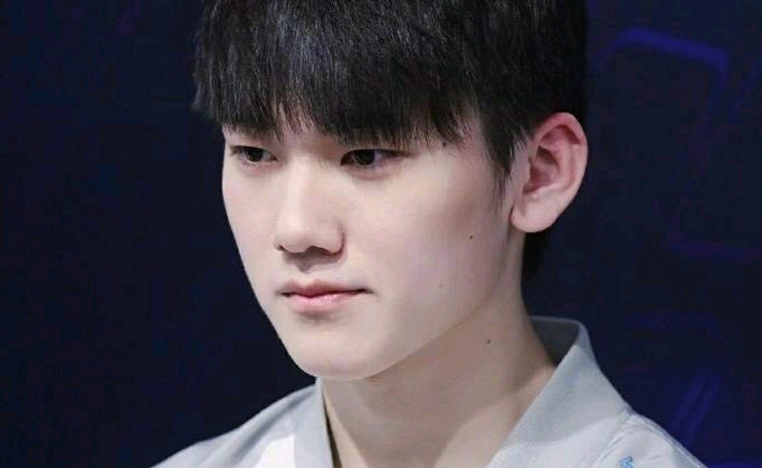 亚运电竞LOL项目集训合照公布：Uzi、Bsyy赫然在列